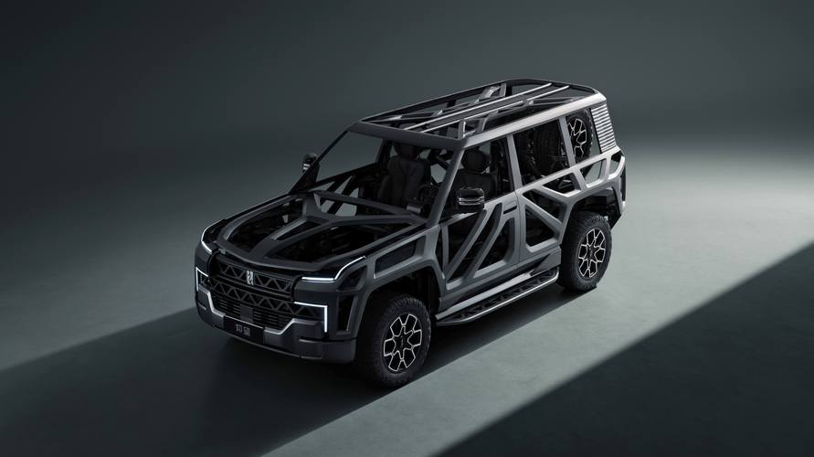 成都190仰望U8硬派越野的科技魅力，国能汽车对传统燃油车市场的冲击